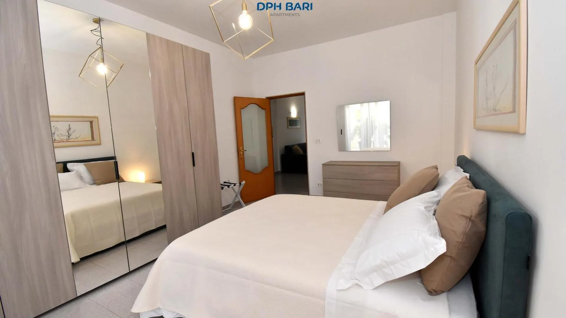 Dph Bari Apartments - Dei Mille Italy